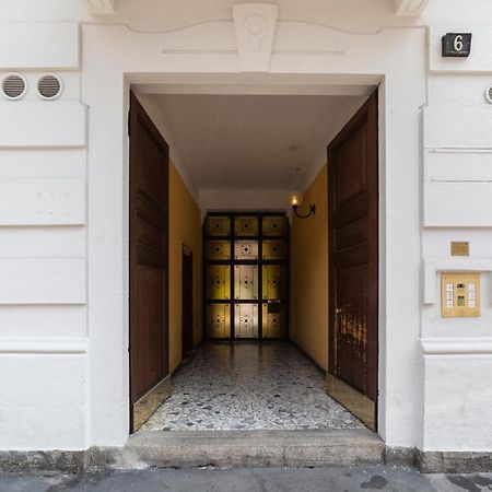 מילאנו Porta Genova Balcony Apartment מראה חיצוני תמונה